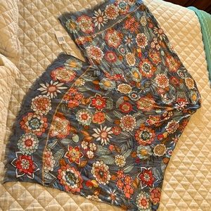 New with tags Vera Bradley scarf.